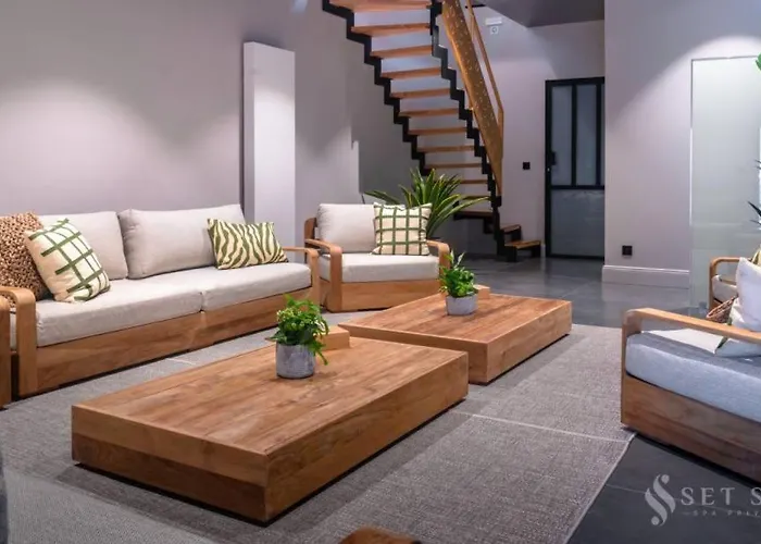 Set Bed & Breakfast *